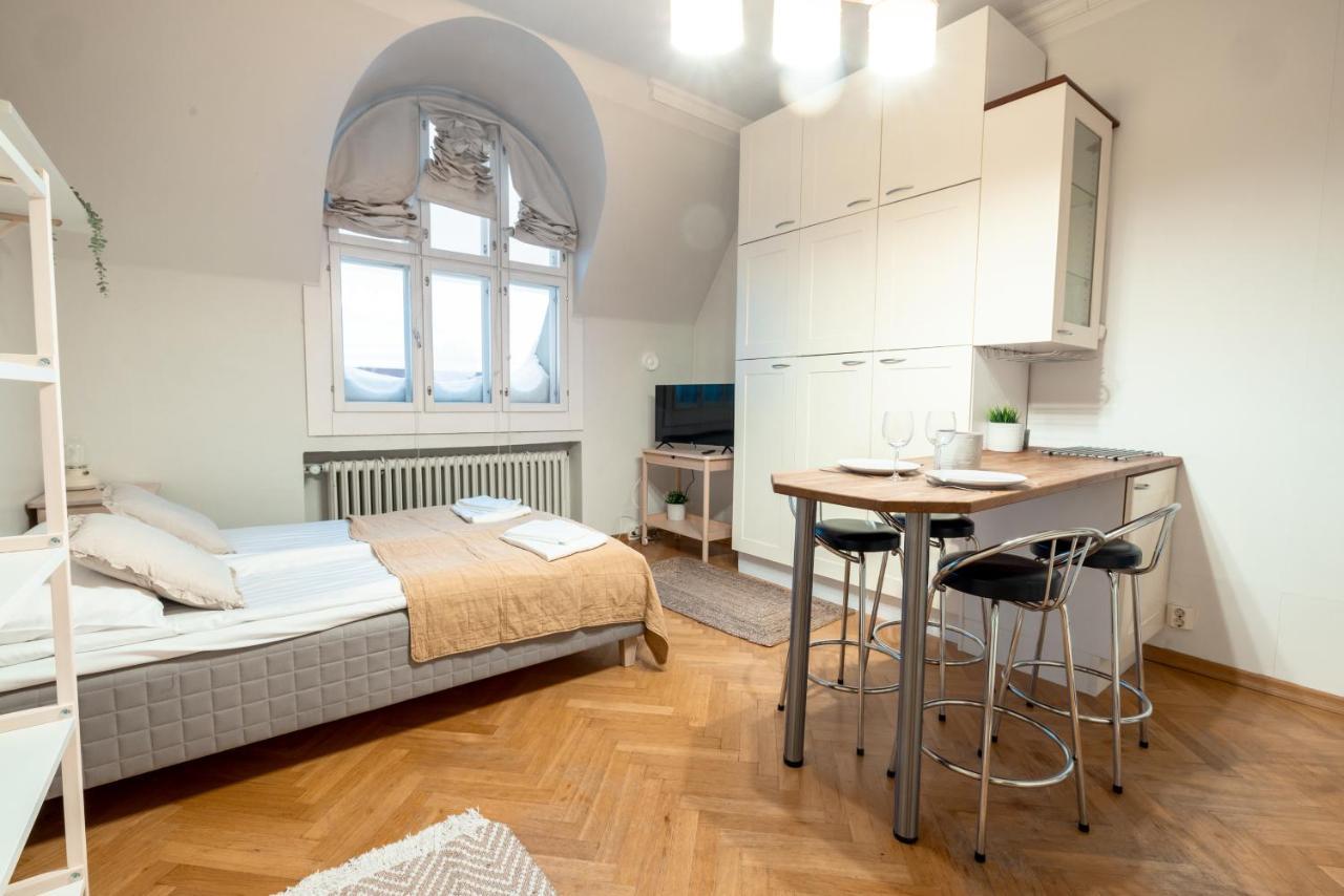 2Ndhomes Cozy & Compact Top Floor Studio In Erottaja Helsínquia Exterior foto